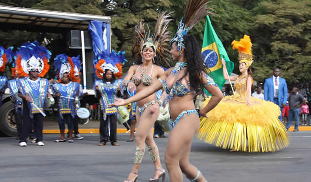 Samba dancers will perform at Private Lounge