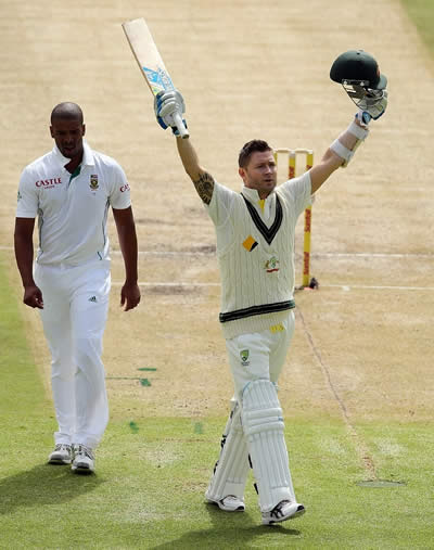 Clarke dominates SA test with huge innings