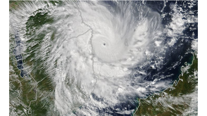 JUST IN: Alert raised as Chalane makes landfall