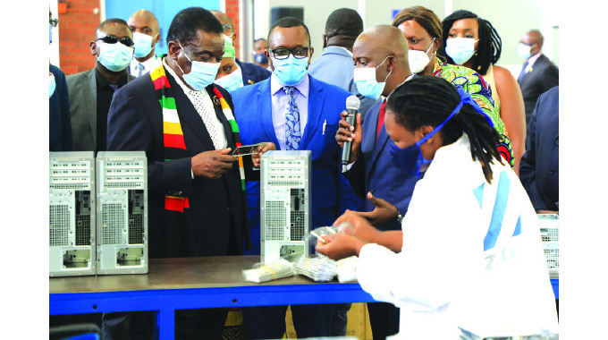 Everything in place for online digital services development