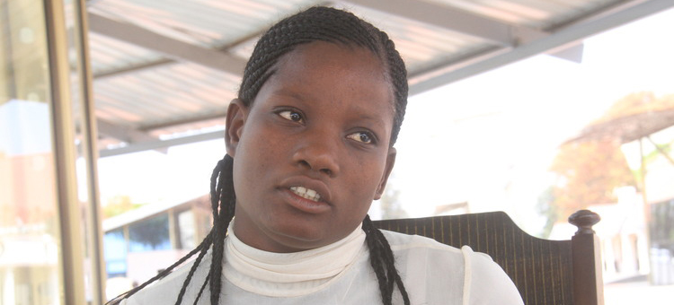 Akabuda mukanwa megarwe