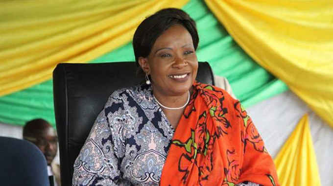 Mabhuku odirwa muzvikoro…Angel of Hope Foundation yopa eUS$50 000