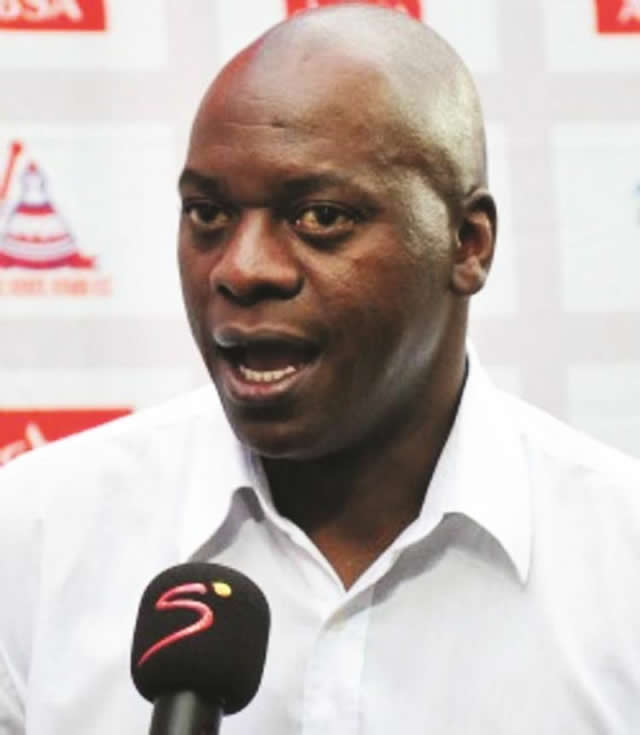 Gorowa, Zifa on collision course