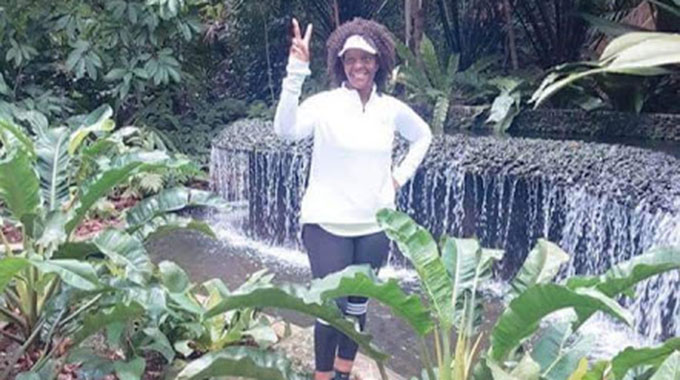 Grace and the ‘V’ sign