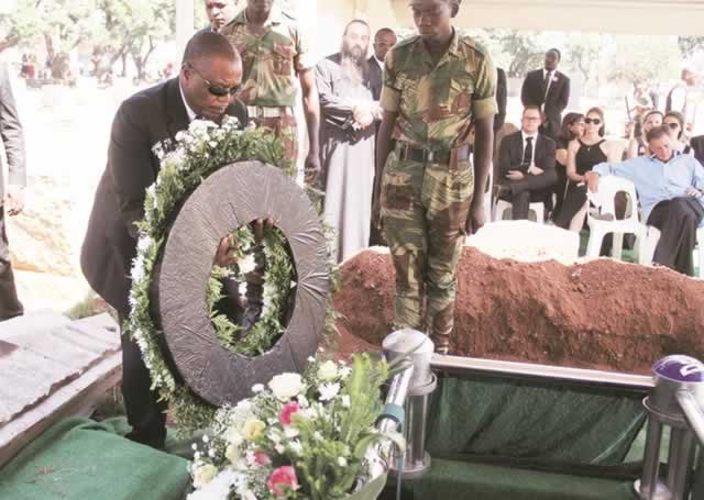 Kiki Divaris laid to rest