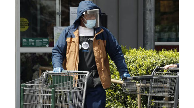 How workers in shops can prevent Covid-19 infection