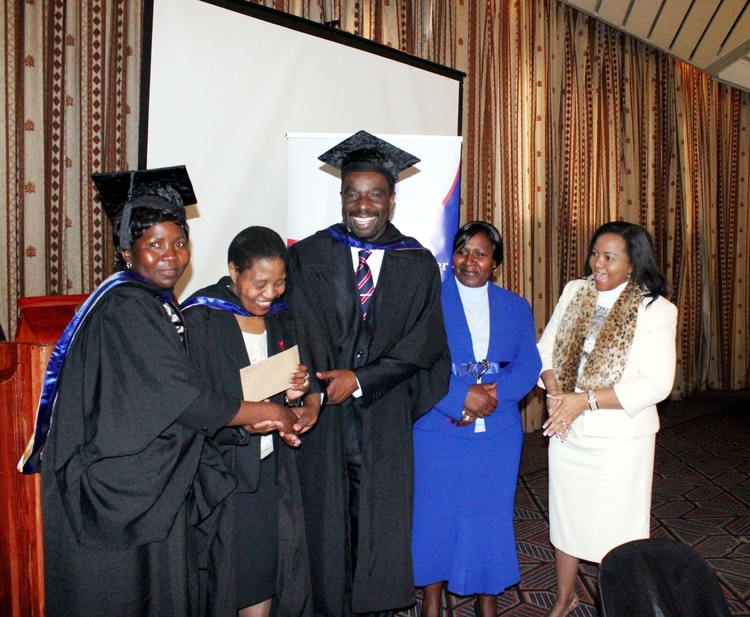 112 IIZ students graduate
