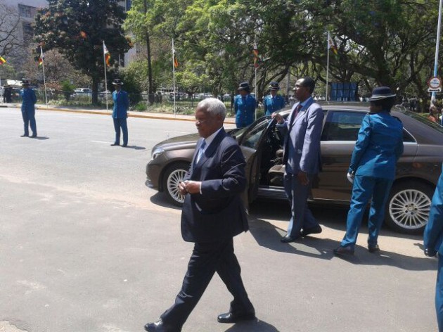 Defence Minister Sydney Sekeramayi arrives. (Pic by Farai Kuvirimirwa)