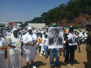 Members of the Apostolic Church attending the burial of Cde Kotsho Dube