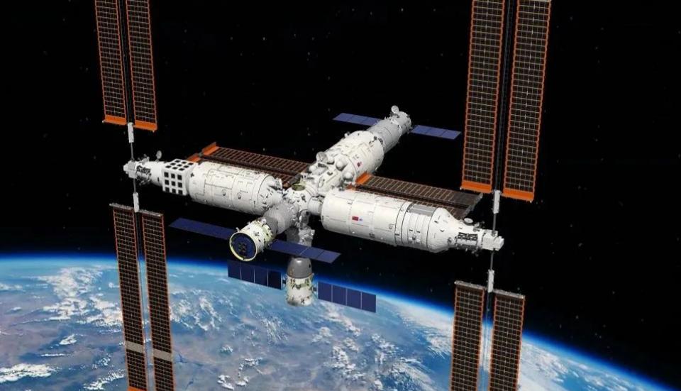 Shenzhou-16 manned spacecraft separates from space station combination