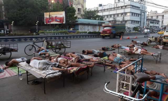 Persistent heatwave overwhelms hospitals