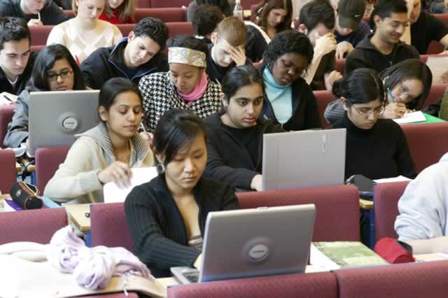 International students in China hit record high