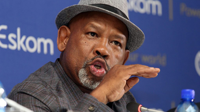 Eskom projects another R20 billion full-year loss