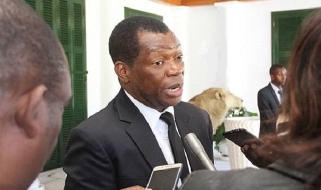 Acting PG reads riot act