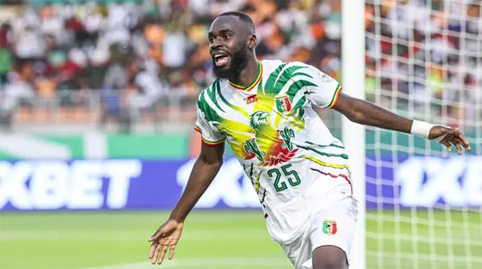 Sinayoko sends Mali through