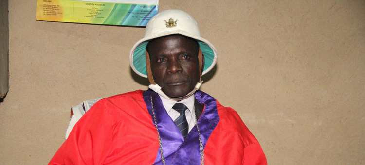 Mwanasikana owaniswa mumwe mukana