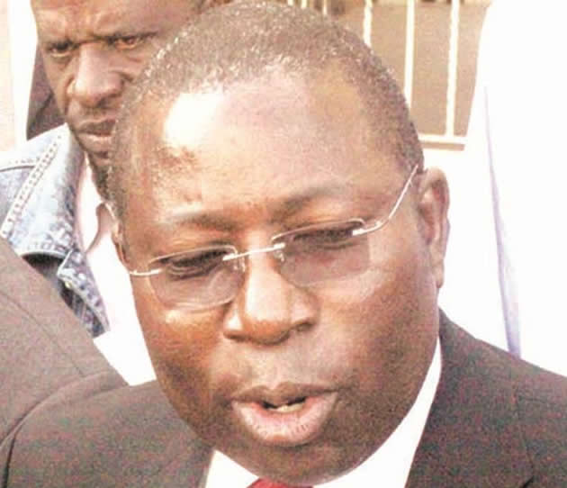 LATEST: Mangoma supporters beat up Tevera