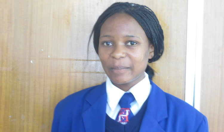 ‘Farirai mitauro yenyu’