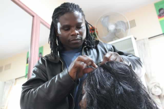 Men hairstylist a hit in Harare