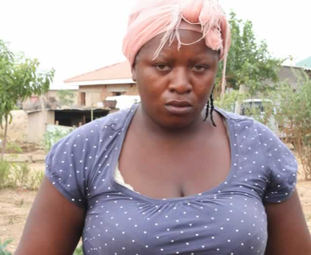 Mwana vhuu baba varere nepfambi
