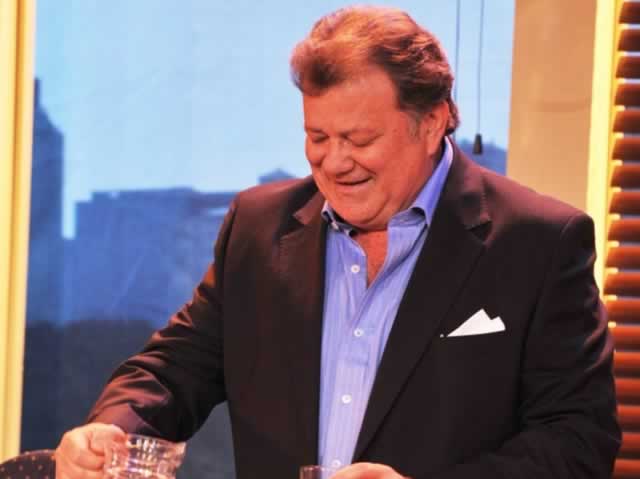 Michael Richard in action in the hit comedy” My Mother's Italian, My Father's Jewish and I'm In Therapy”