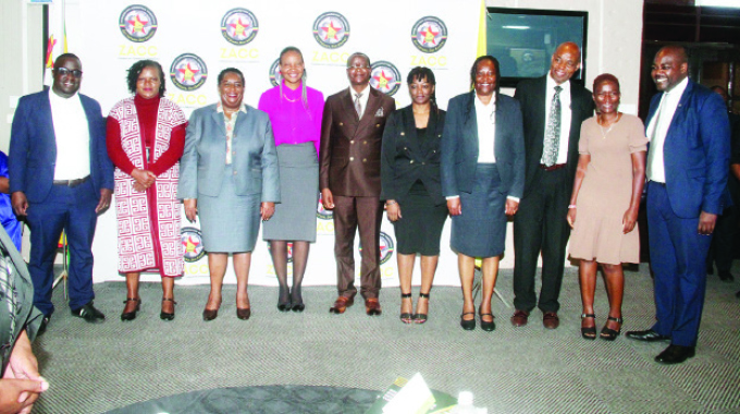 Zim to strengthen corruption fight