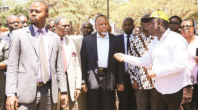 Motlanthe team inspects damage