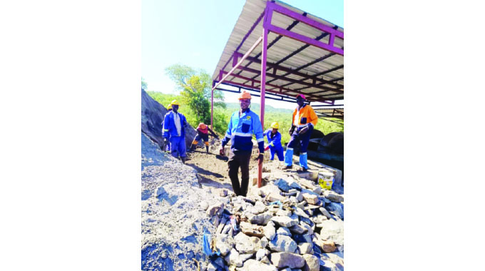 Miner employs 300 youths