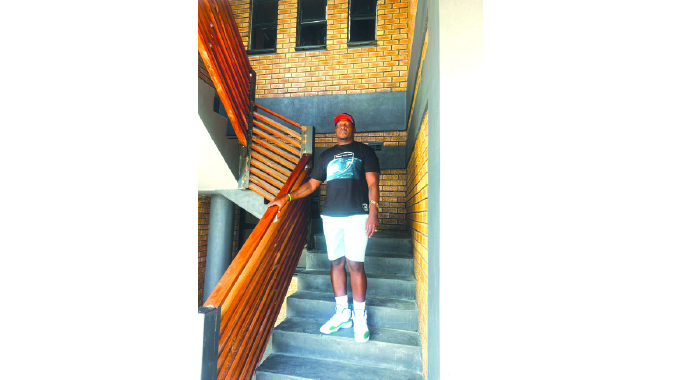 Mudzwiti dedicates San Siro Sports Bar and Grill to Masvingo