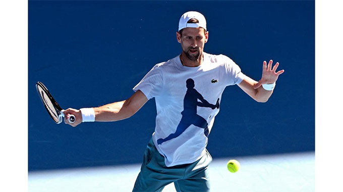 Djokovic locks up No 1 spot