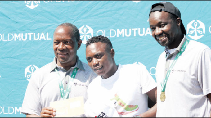 Nyamutsita defends title