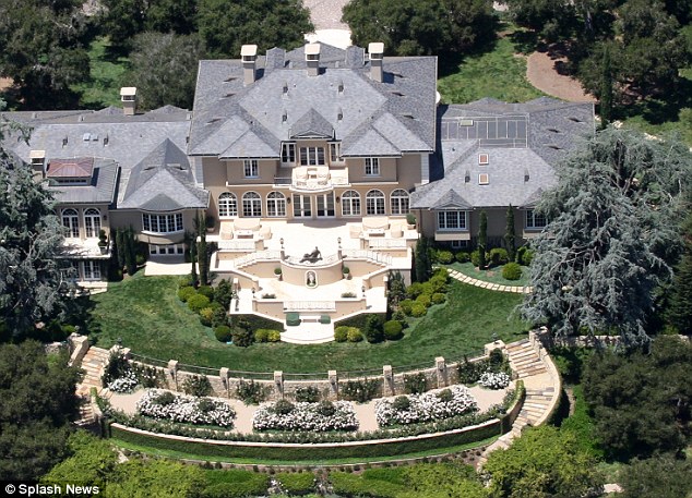 Palatial: Despite the numerous rooms in Oprah's Santa Barbara mansion, Barbara says she and Vernon were never asked to stay overnight