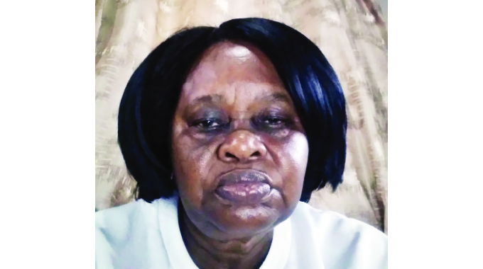 Paralympic coach Mubika recognised