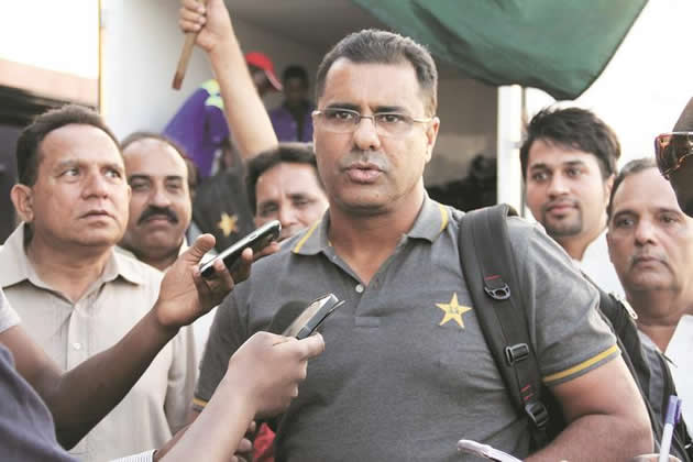 Pakistan cricketers arrive in Harare
