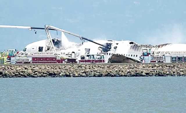 Plane crash: Black boxes, 31 bodies recovered