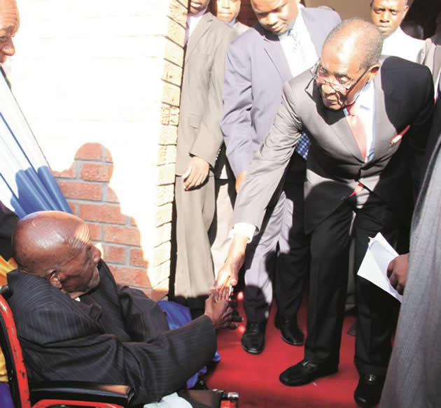 President meets his teacher (119)