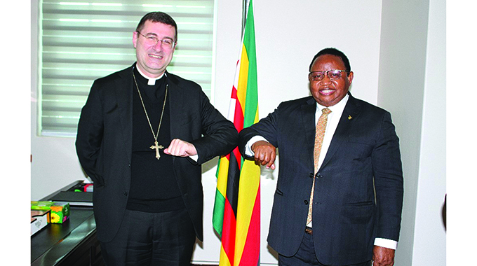 Shava meets Vatican envoy