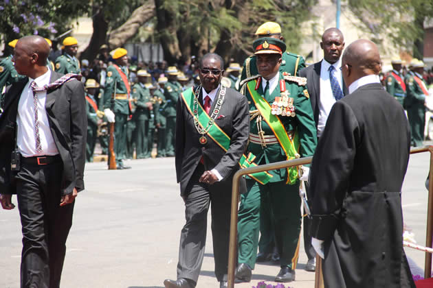 President after inspection of Guard of Honour