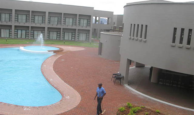 RTG Beitbridge hotel closes