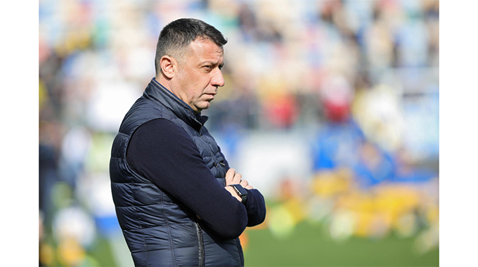 Lecce sack manager D’Aversa