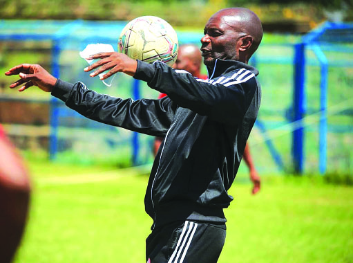 Pasuwa hands Benni a lesson