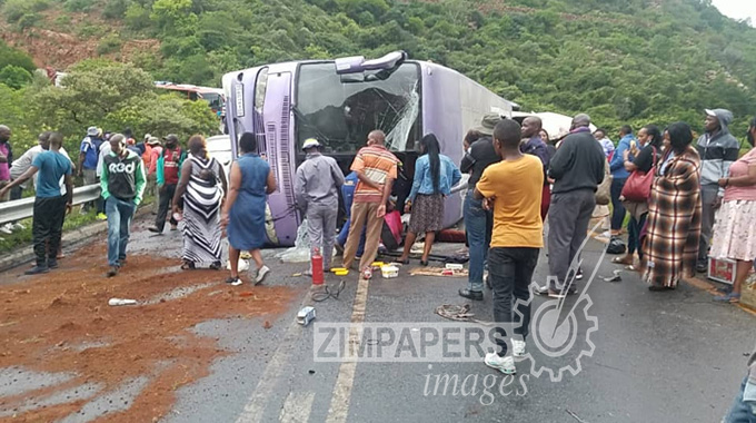 JUST IN: 23 Injured as Zim bound bus overturns in SA