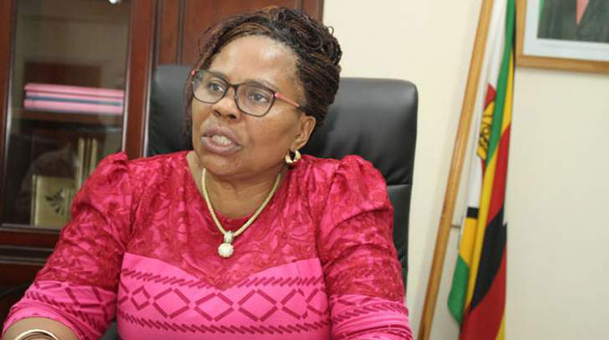 Zimbabwe ichiri mu’lockdown’ . . . Vanhu fambai muine matsamba’