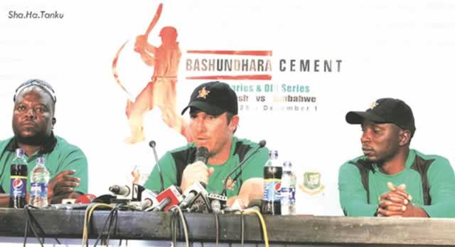 IN TIGER TERRITORY . . . Zimbabwe captain Brendan Taylor (centre) addresses the media in Dhaka flanked by coach Steve Mangongo (left) and team manager Mufaro Chiturumani — zimcricket