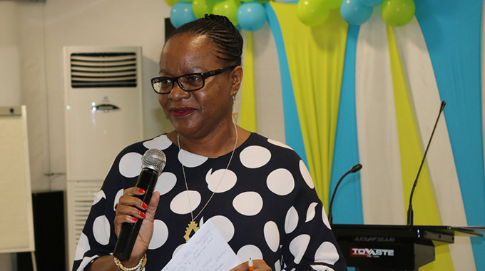 10 000 ghost workers struck off payroll