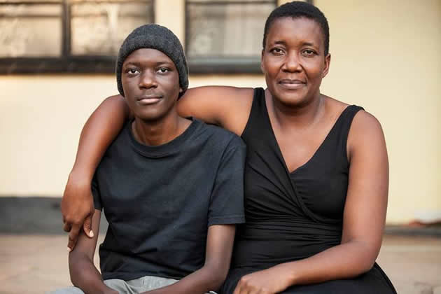 Comedians raise funds for cancer patient
