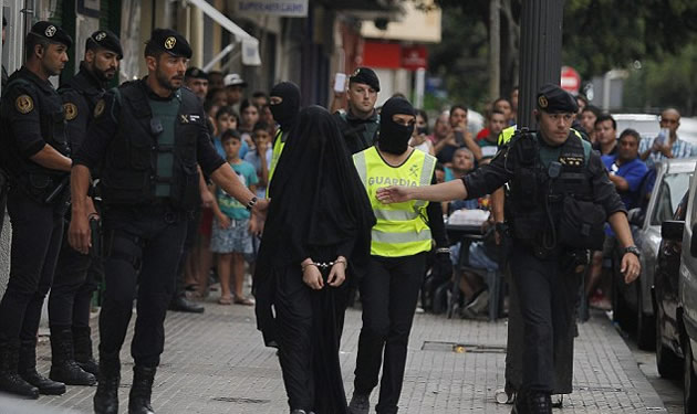 Teenage ‘ISIS recruiter’ arrested