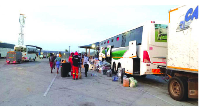 Low key activity at Beitbridge border post