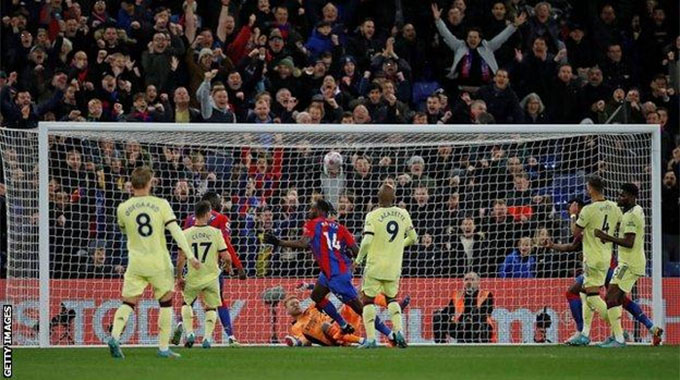 Arsenal stunned by Crystal Palace