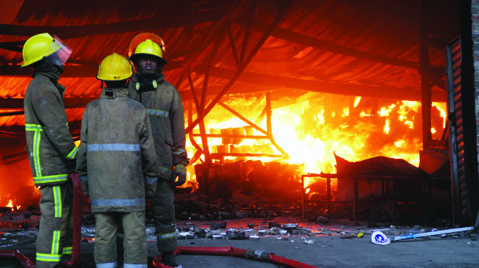 Fire engulfs Splash Paints, Plastics factory